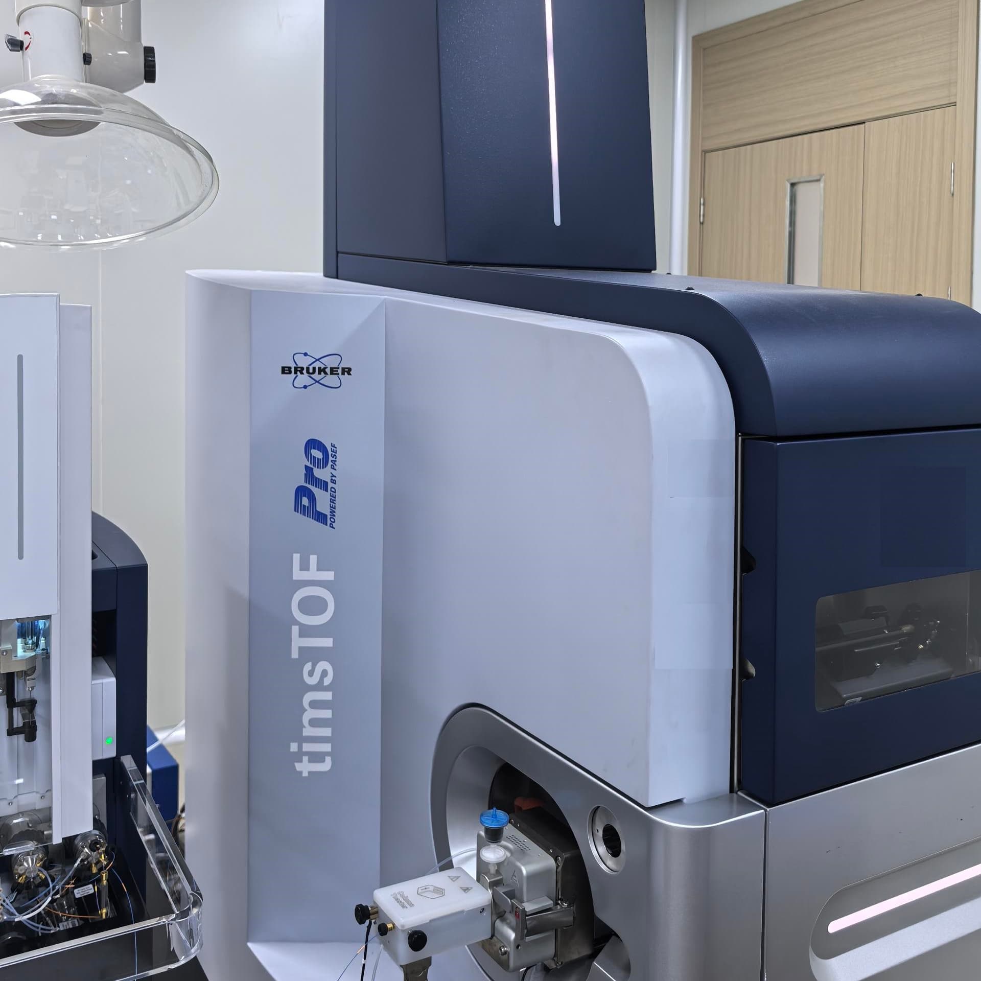 Used Bruker timsTOF Pro High-Resolution