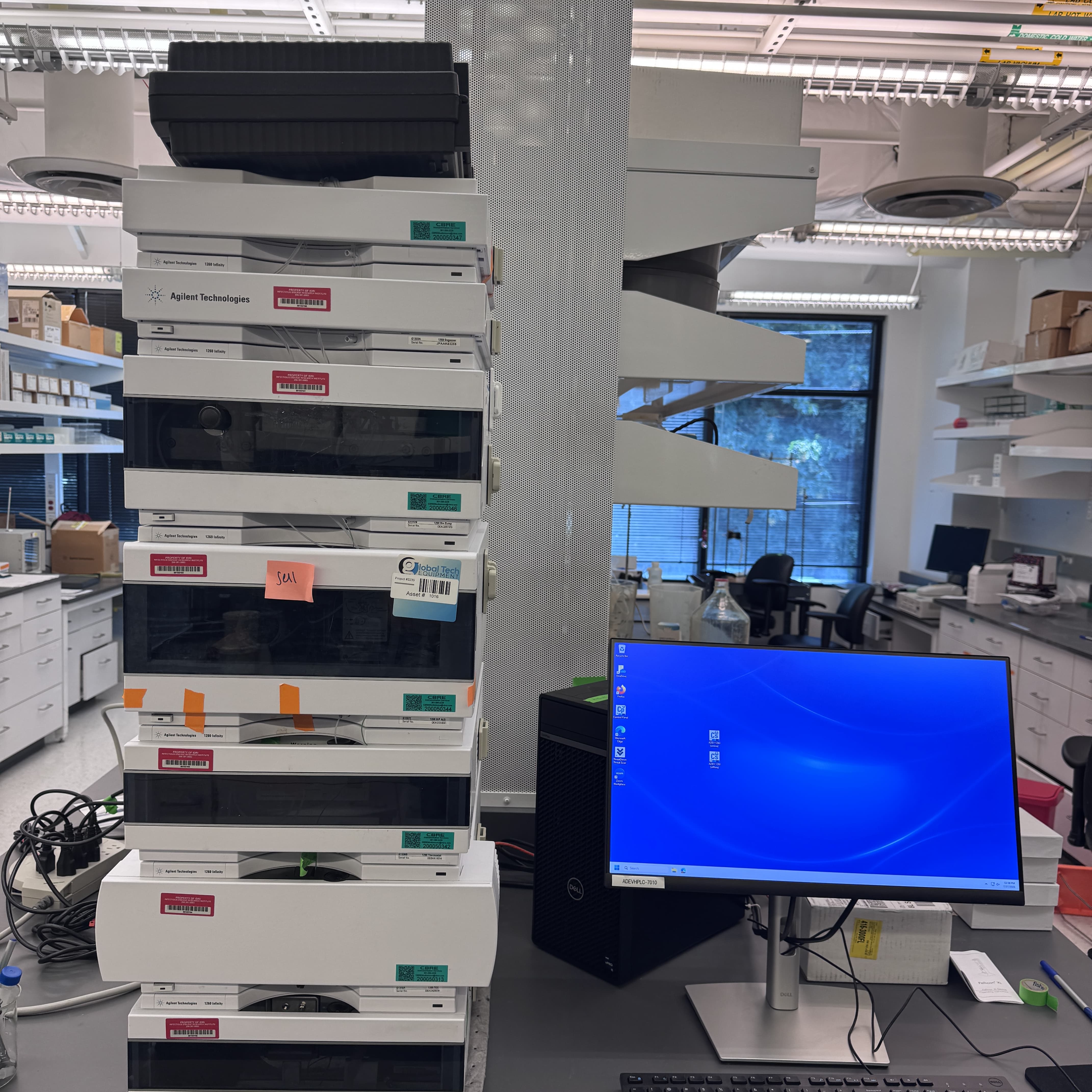 Agilent 1260 infinity I HPLC system