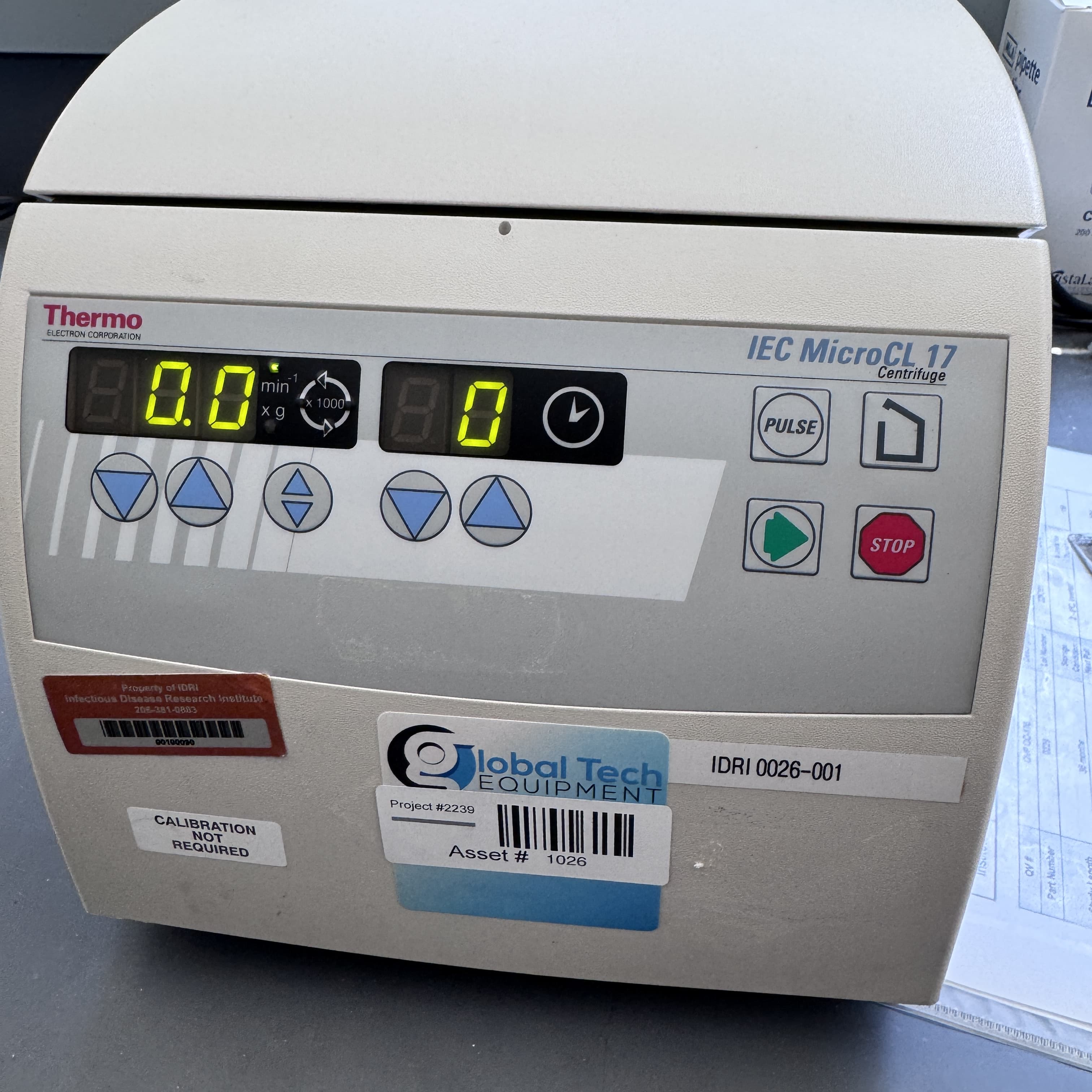 Thermo Fisher Scientific IEC MicroCL 17 Centrifuge