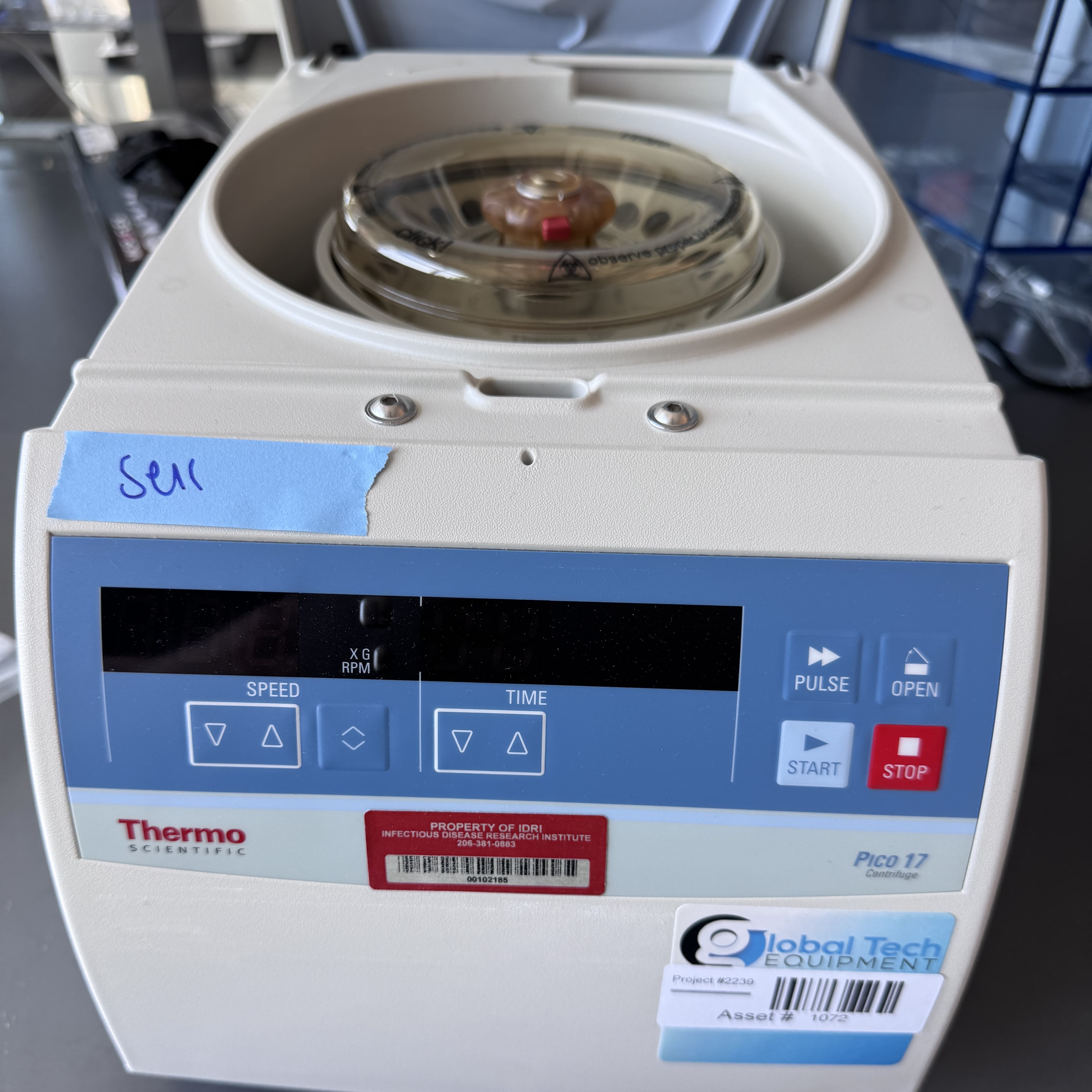 Thermo Pico 17 Centrifuge with 24 position rotor
