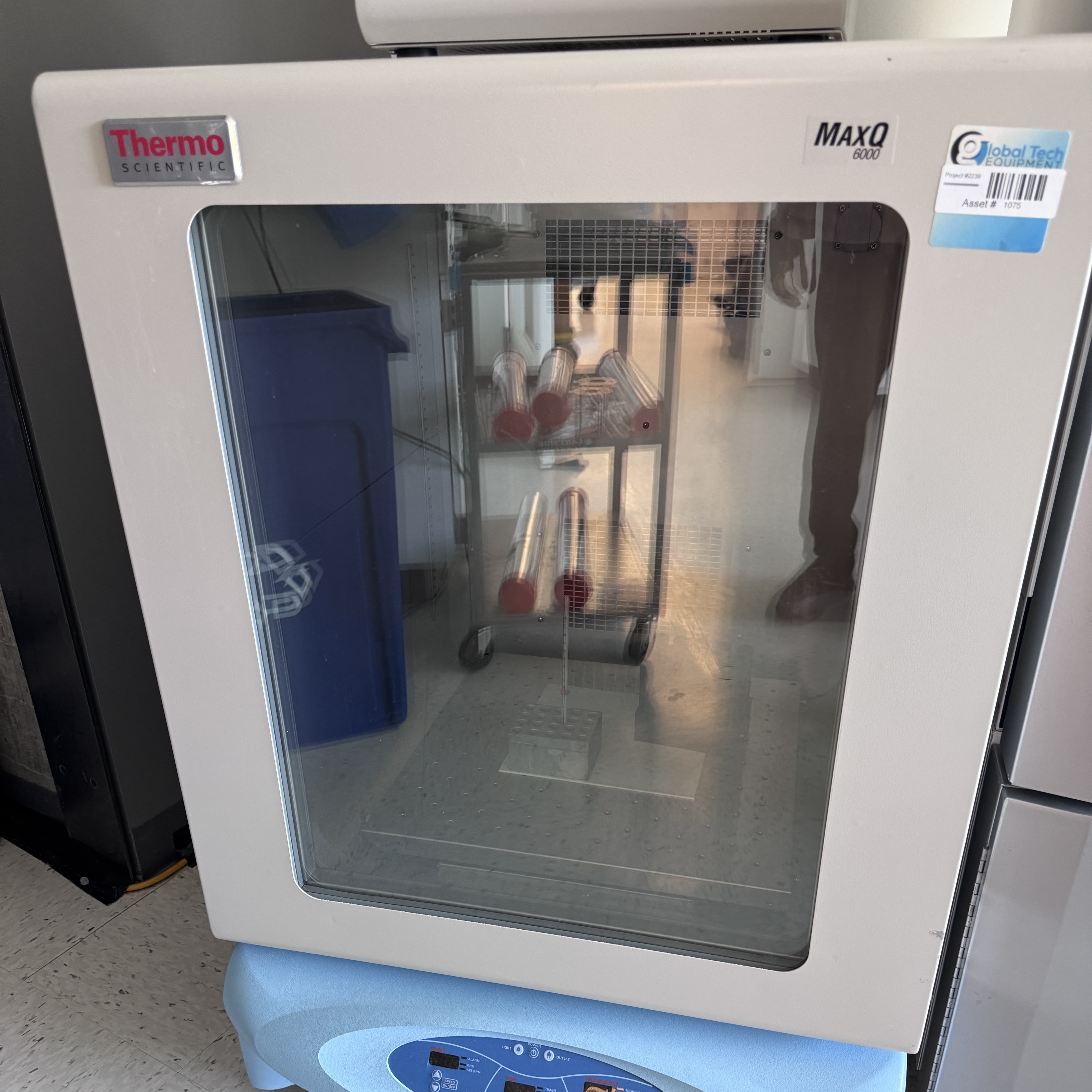 Thermo Scientific™ MaxQ™ 6000 Incubator Shaker