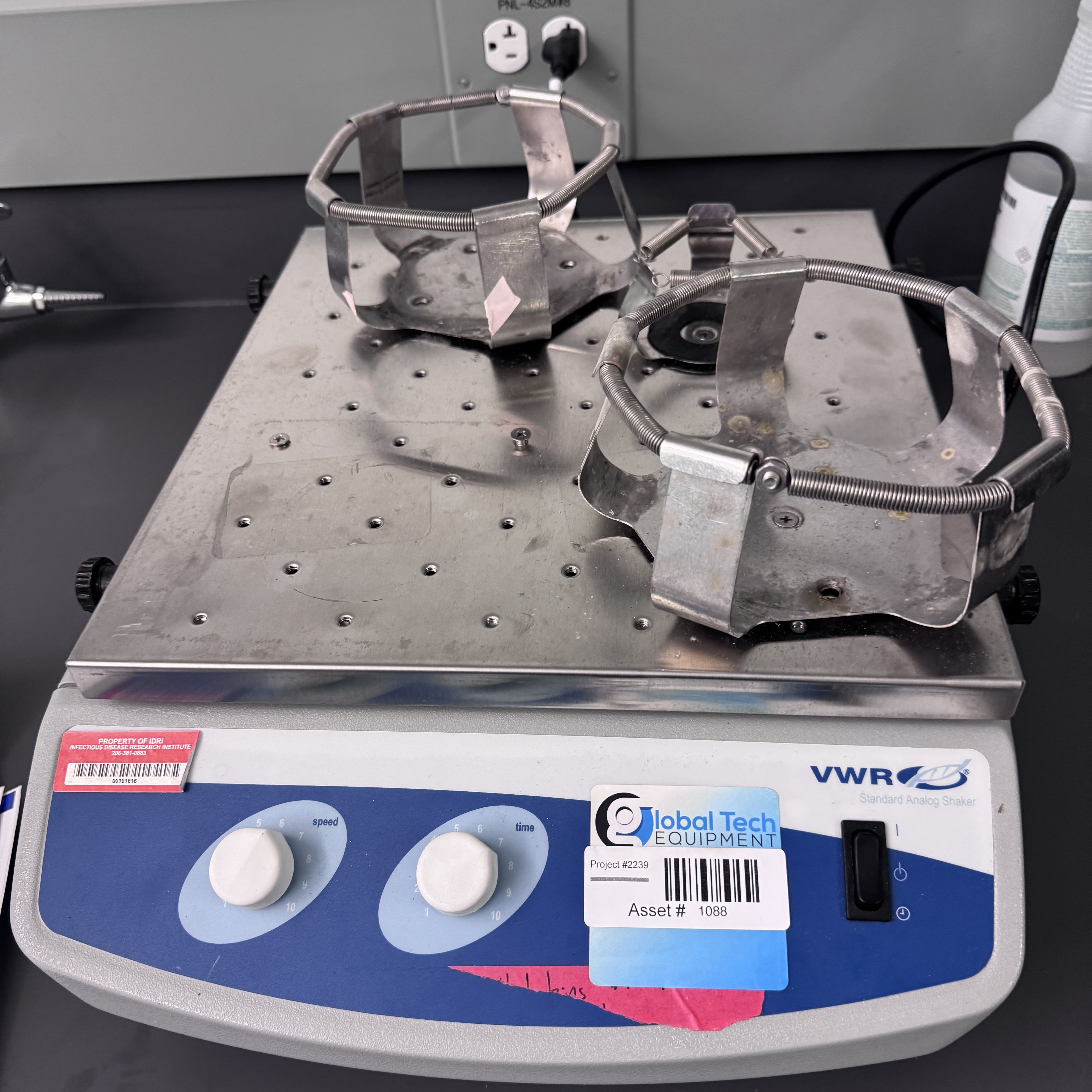 VWR Analog Shaker